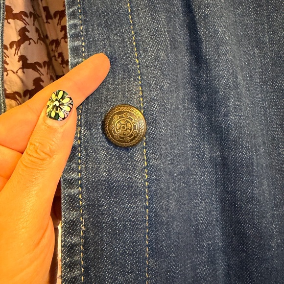 NWT Women’s Size Medium Anthropologie Blue Denim Jacket with Corduroy Collar - Picture 5 of 7